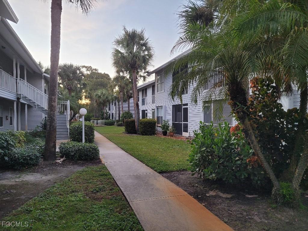 1901 Courtyard Way #C105, Naples, FL 34112