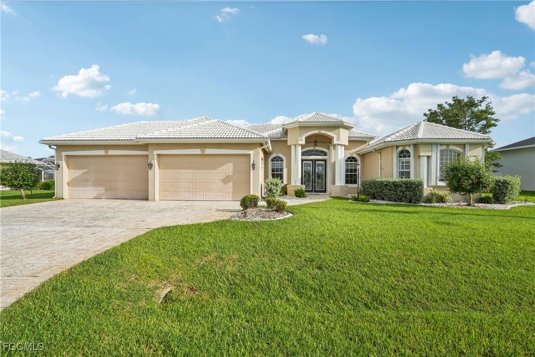 619 SW 43rd Ln., Cape Coral, FL 33914