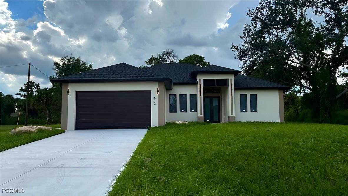 613 Gerald Ave., Lehigh Acres, FL 33936