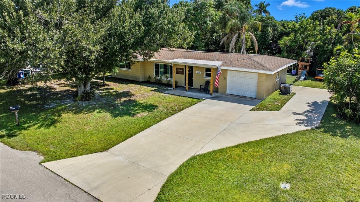 1420 Mandel Rd., Fort Myers, FL 33919