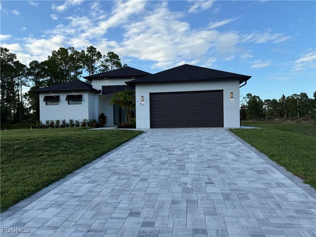 911 Asher St., Lehigh Acres, FL 33974