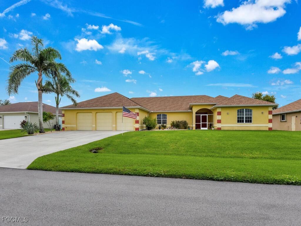 2922 NW 19th St., Cape Coral, FL 33993