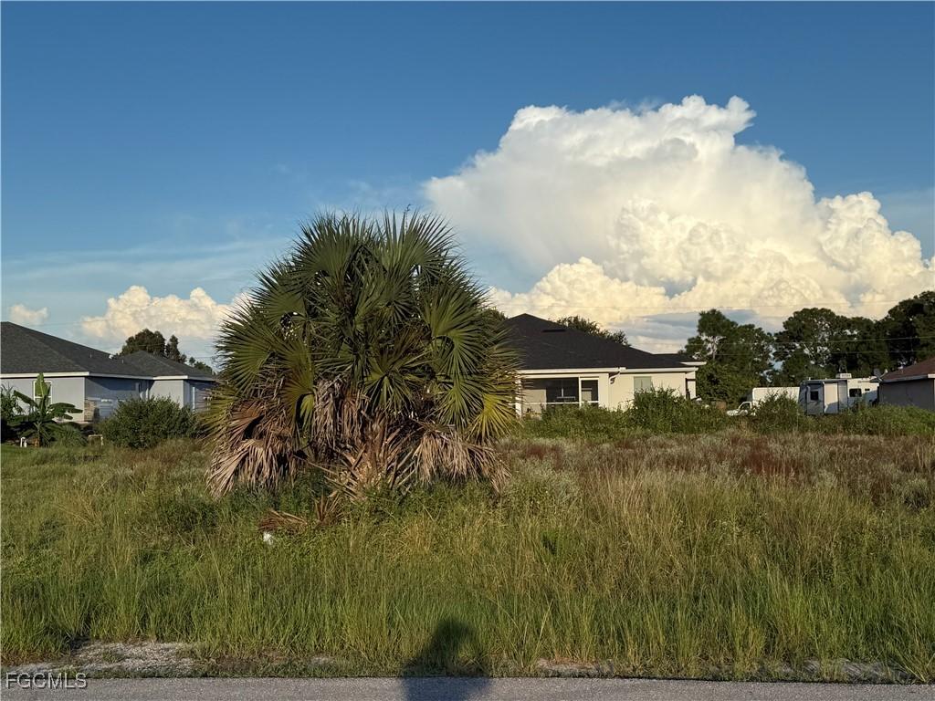 2127/2129 Snead Dr., Lehigh Acres, FL 33973