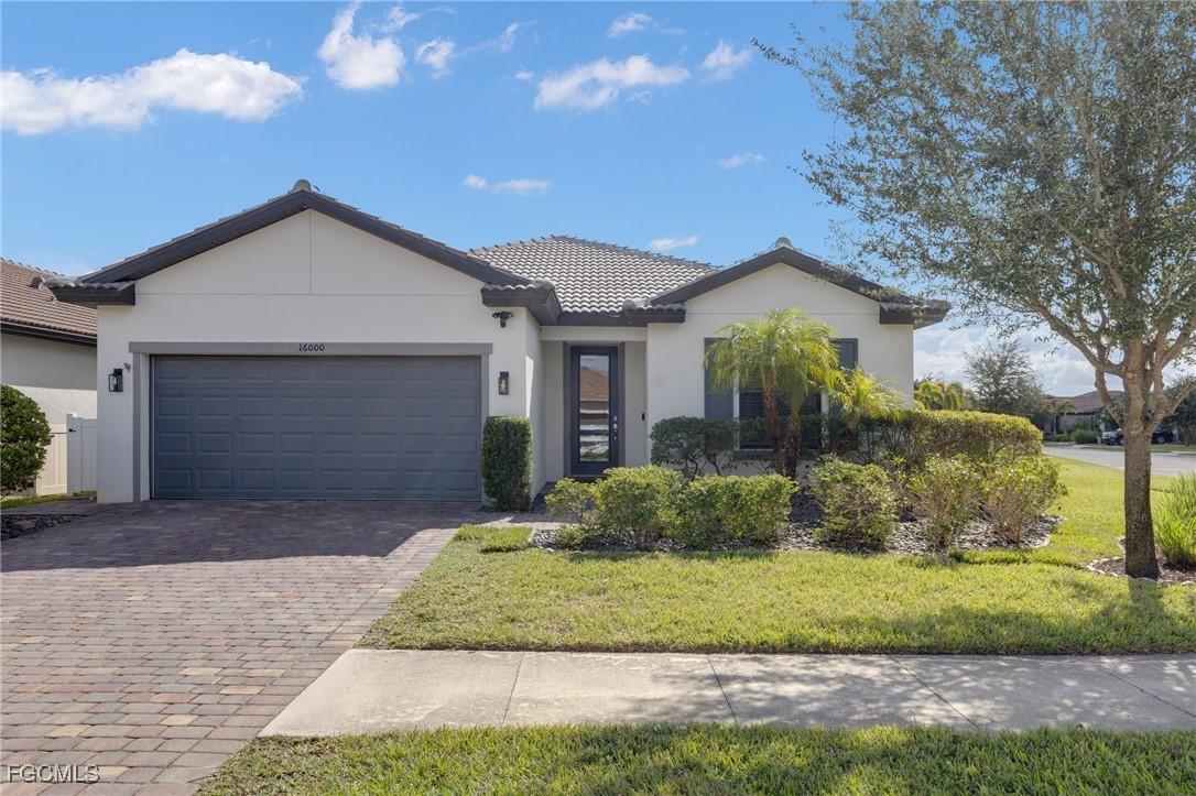 16000 Palmetto Prairie Dr., Alva, FL 33920
