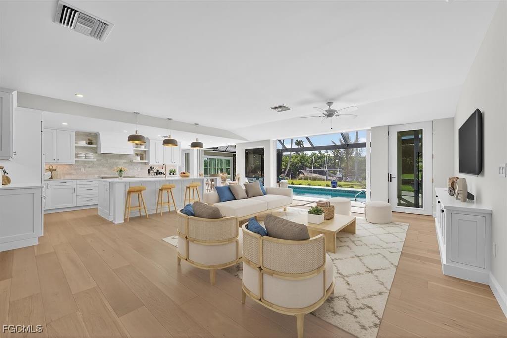 924 Kings Crown Dr., Sanibel, FL 33957