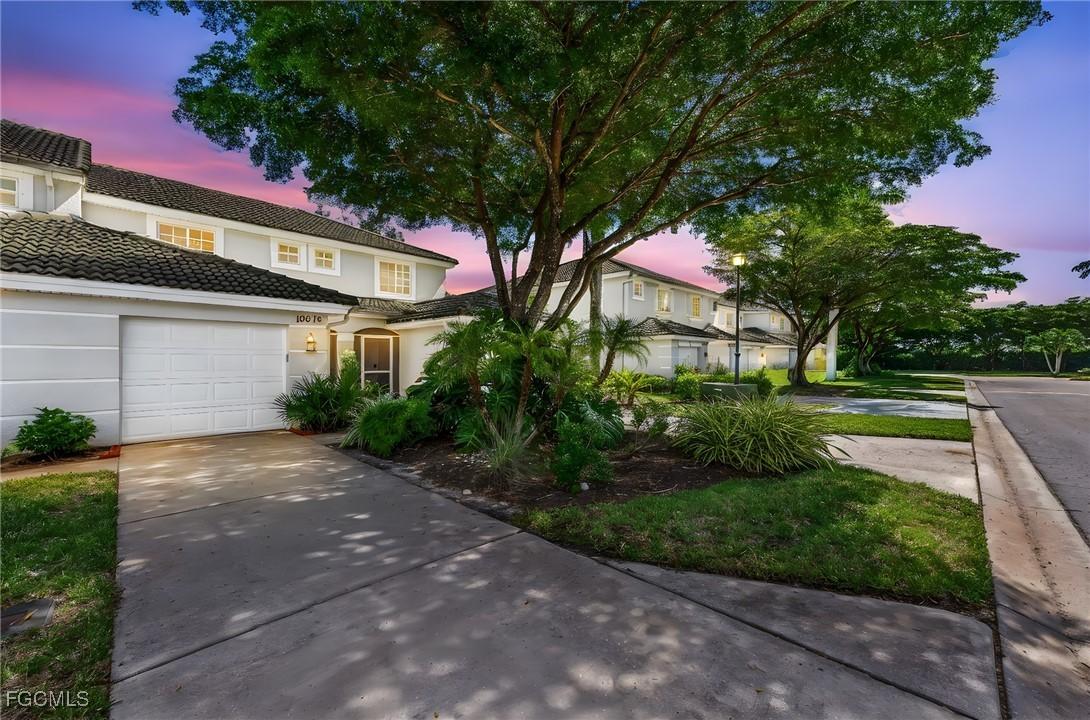 10079 Pacific Pines Ave., Fort Myers, FL 33966