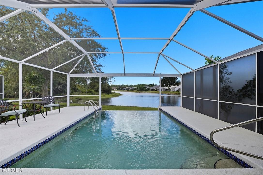 5520 Whitten Dr. #3, Naples, FL 34104