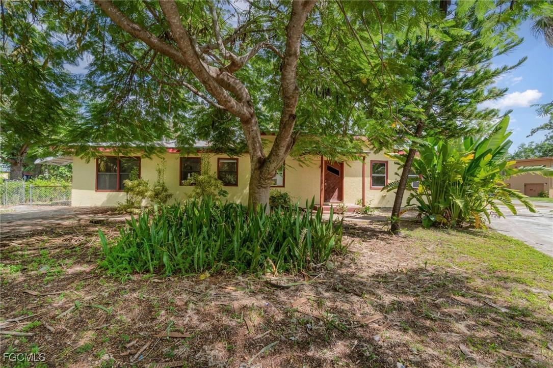 2729 Broadway, Fort Myers, FL 33901
