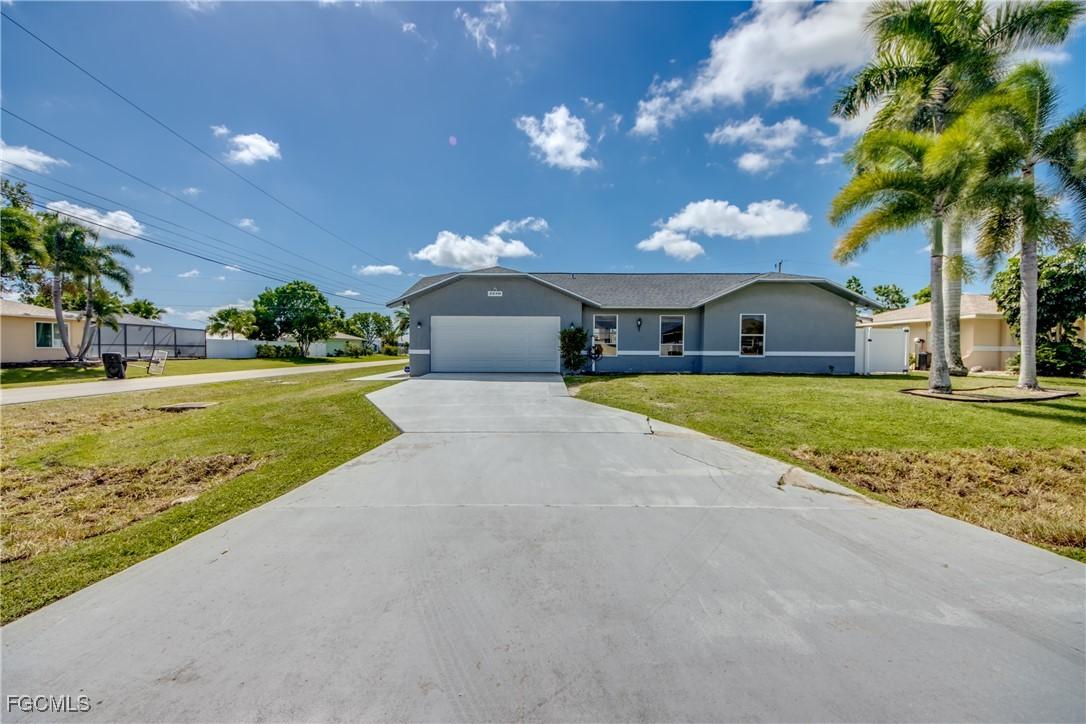 2210 SE 8th Ter., Cape Coral, FL 33990