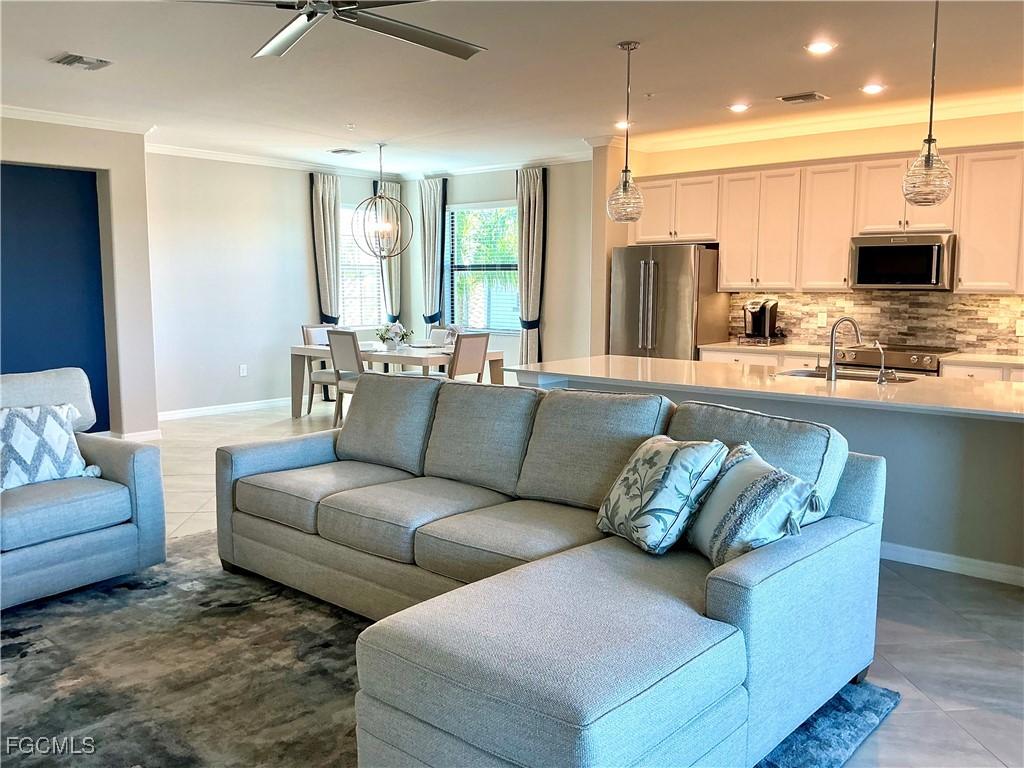 12003 Hawthorn Lake Dr. #201, Fort Myers, FL 33913