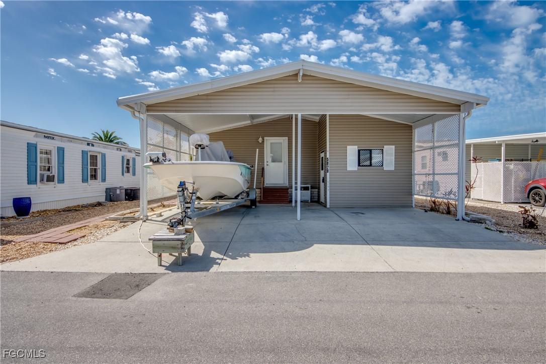 5020 Gulfgate Ln., St. James City, FL 33956