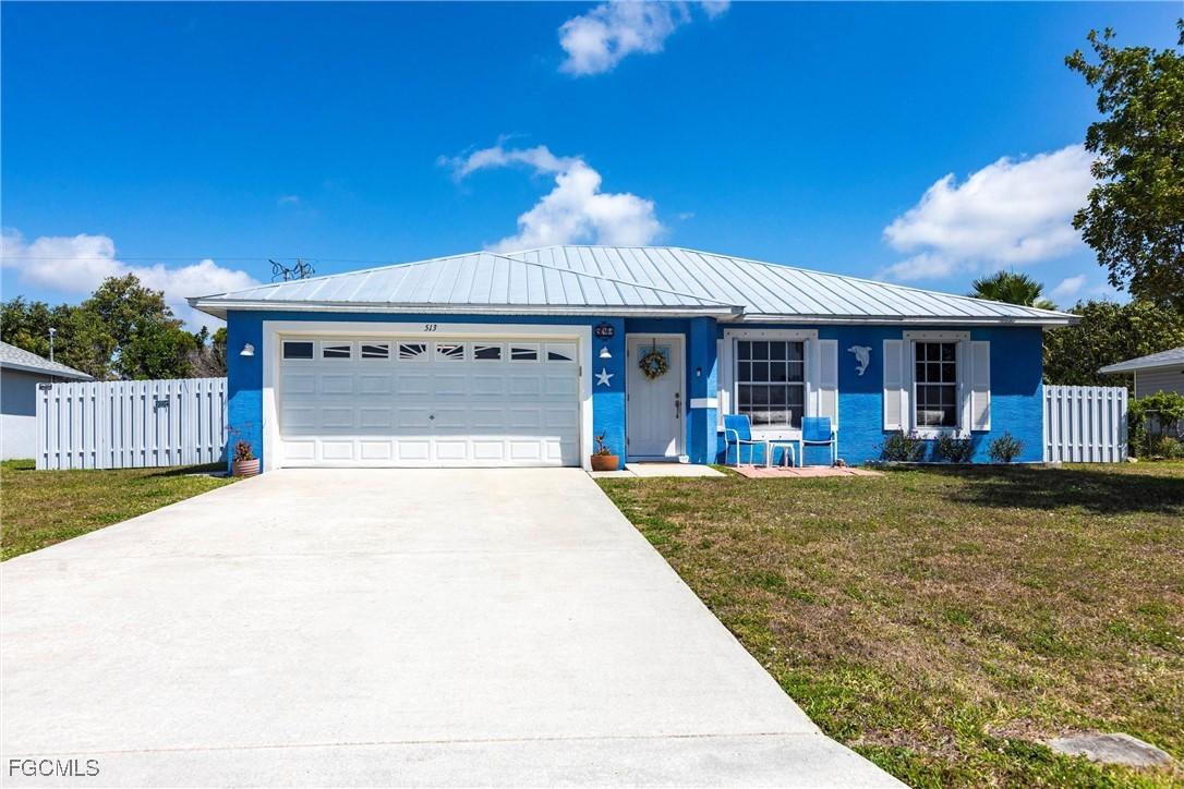 513 SE 27th Ter., Cape Coral, FL 33904