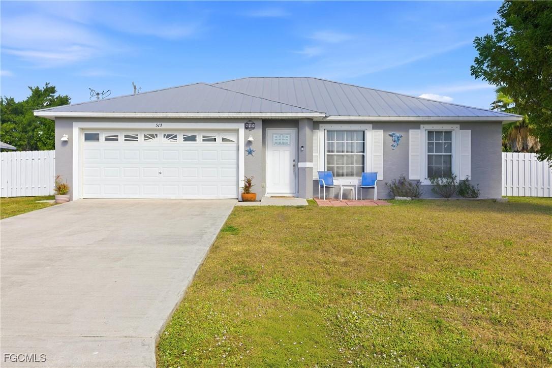 513 SE 27th Ter., Cape Coral, FL 33904