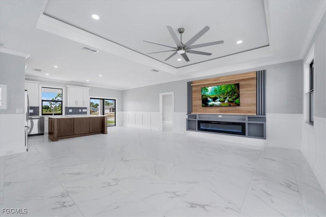 344 Parkman Ave., Lehigh Acres, FL 33974