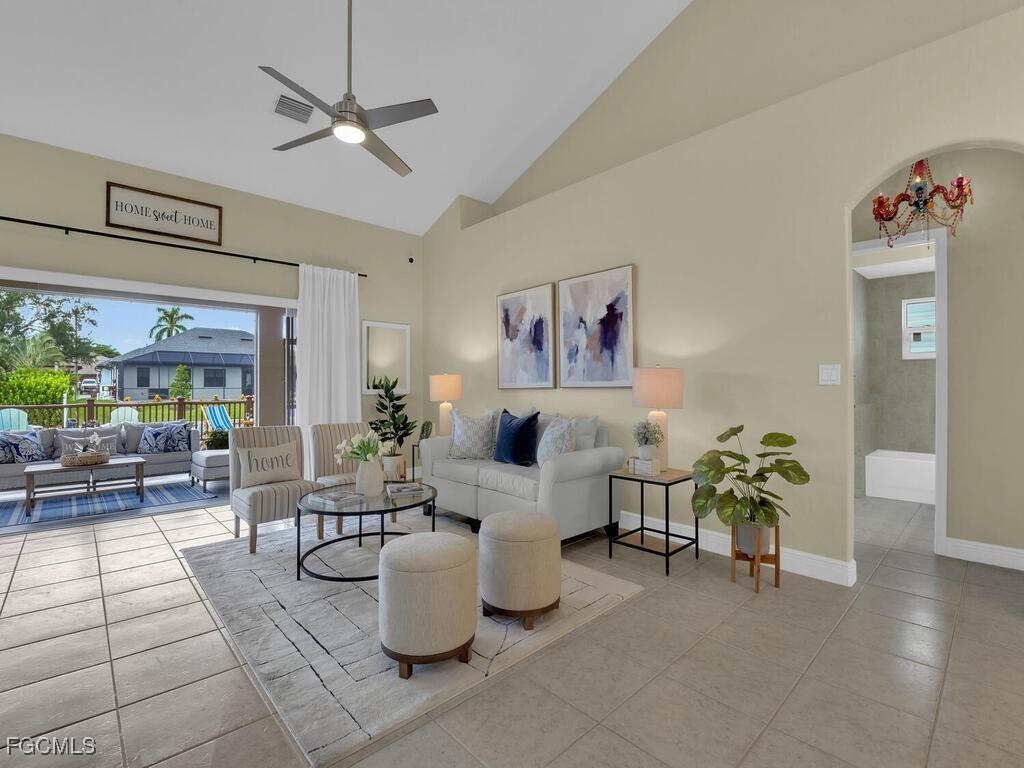 1201 SW 13th St., Cape Coral, FL 33991