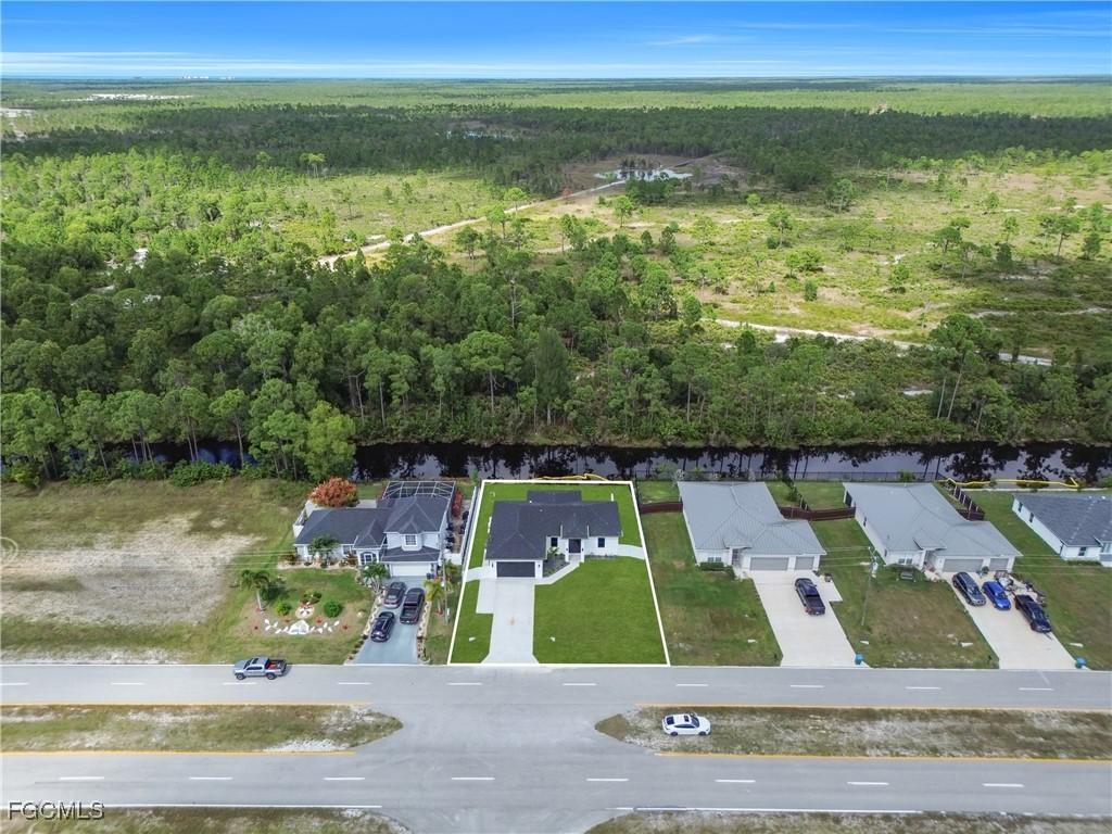 661 Wilmington Pkwy., Cape Coral, FL 33993