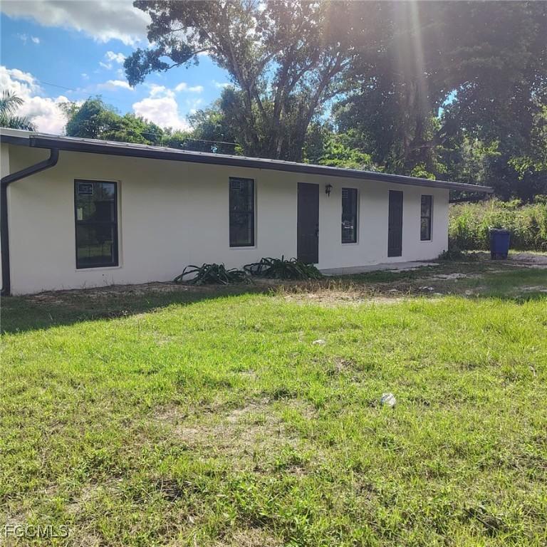 5071 Lils Ln., Fort Myers, FL 33905