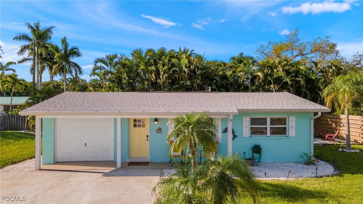 7499 Cares Away Park Cir., Bokeelia, FL 33922