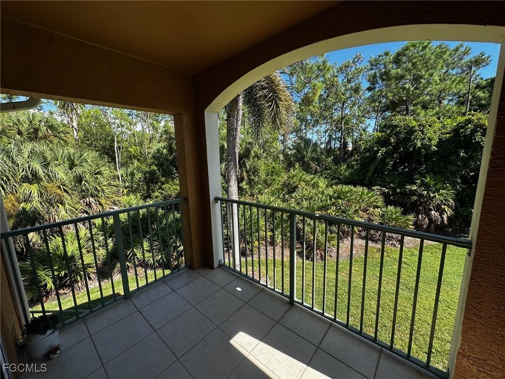 1270 Wildwood Lakes Blvd. #202, Naples, FL 34104