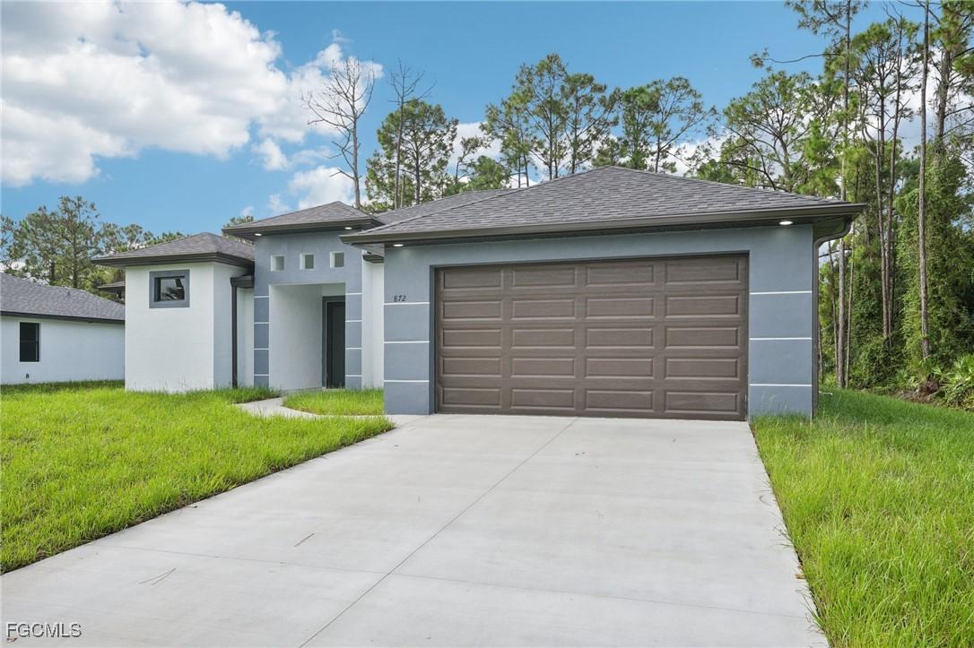 872 Spaulding St., Lehigh Acres, FL 33974