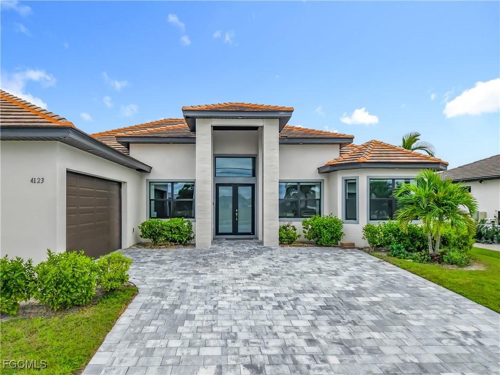 4123 Oasis Blvd., Cape Coral, FL 33914