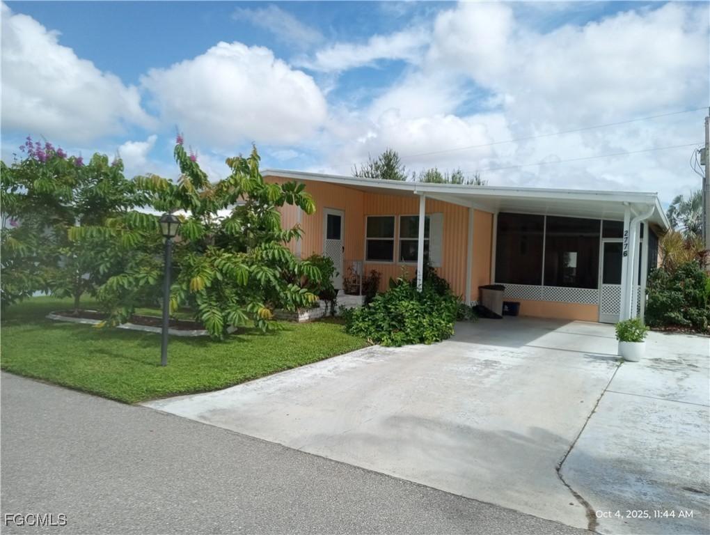 2776 Breezewood Dr., North Fort Myers, FL 33917