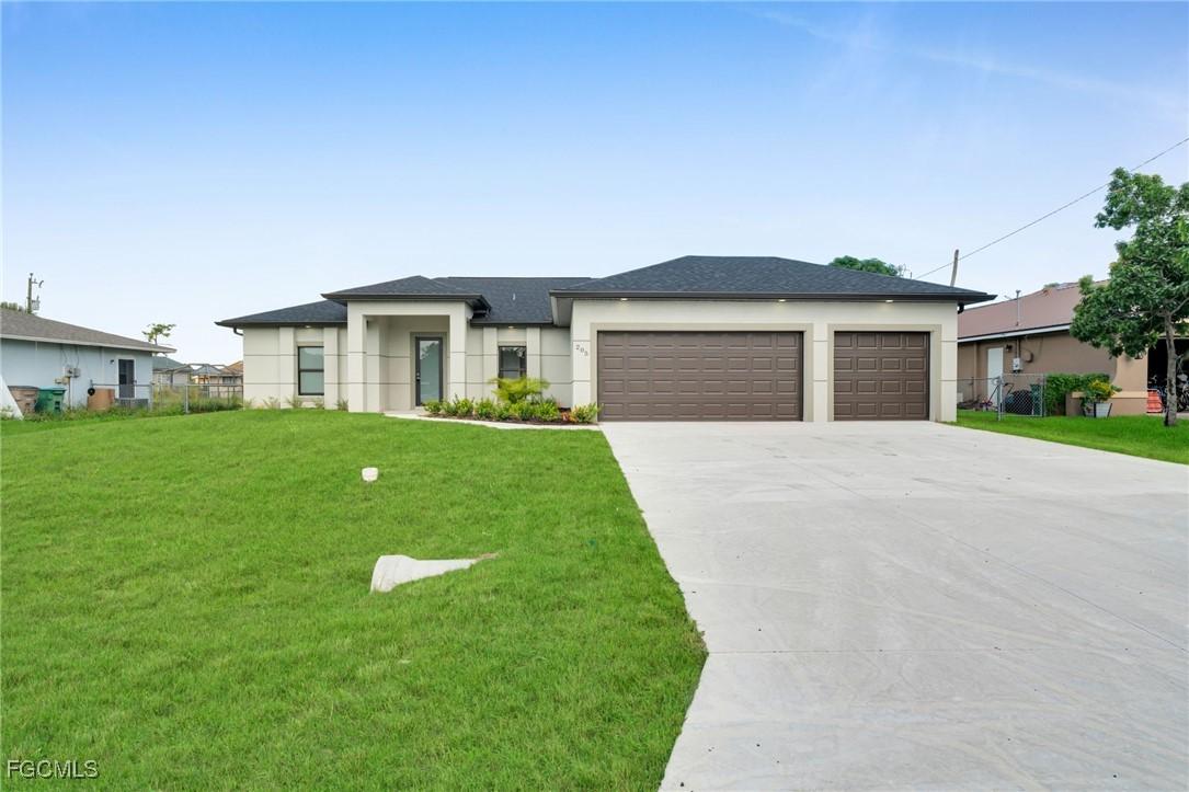 205 NE 9th Pl., Cape Coral, FL 33909