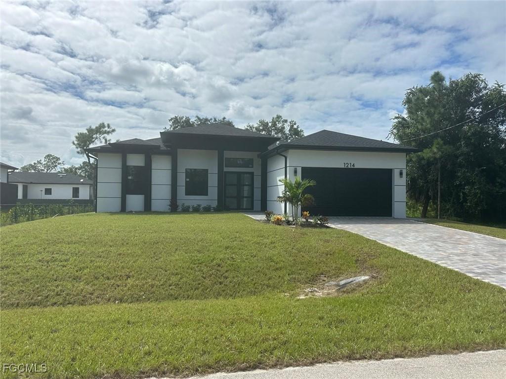 1214 Cherry St., Lehigh Acres, FL 33974