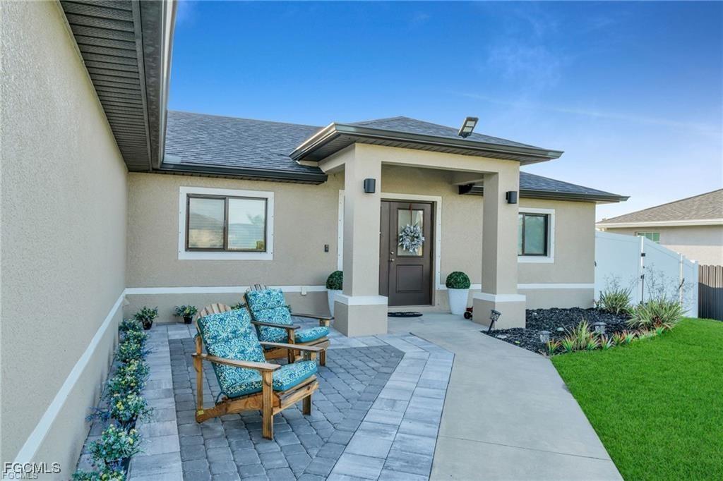 2208 NW 42nd Pl., Cape Coral, FL 33993