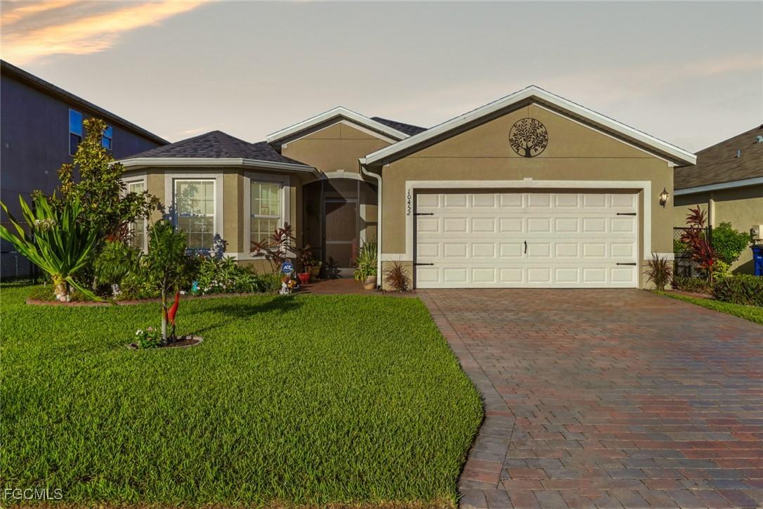 10452 Canal Brook Ln., Lehigh Acres, FL 33936