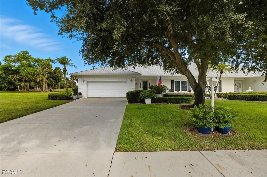 1203 N Brandywine Cir., Fort Myers, FL 33919