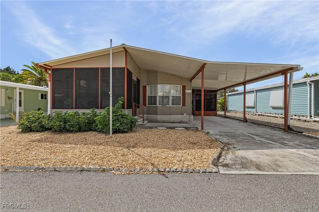 4919 Mullette Ln., St James City, FL 33956