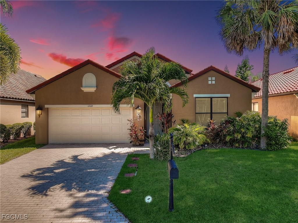 12018 Country Day Cir., Fort Myers, FL 33913