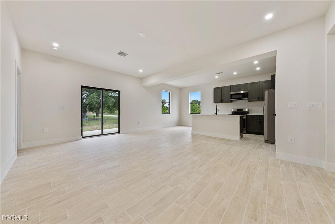 2705 56th St., Lehigh Acres, FL 33971