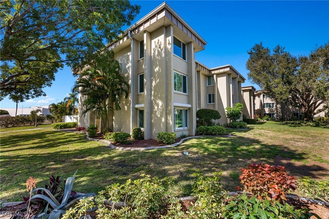 2244 Winkler Ave. #213, Fort Myers, FL 33901