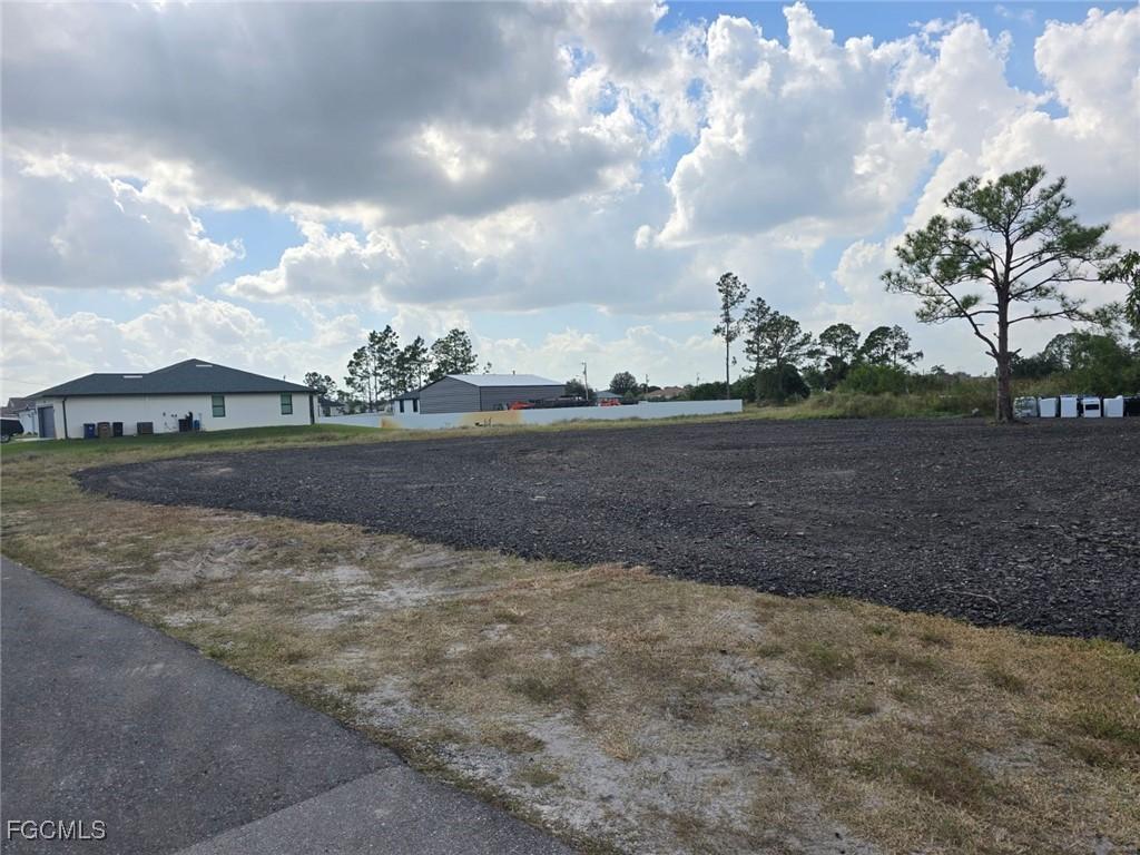 3004 Ruth Ave., Lehigh Acres, FL 33976