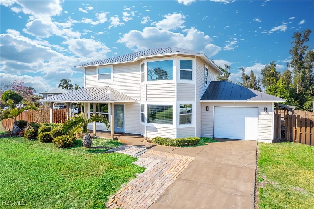 9009 Cypress Dr., Fort Myers, FL 33967