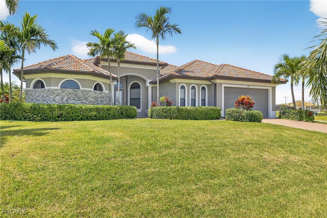 828 NW 39th Ave., Cape Coral, FL 33993