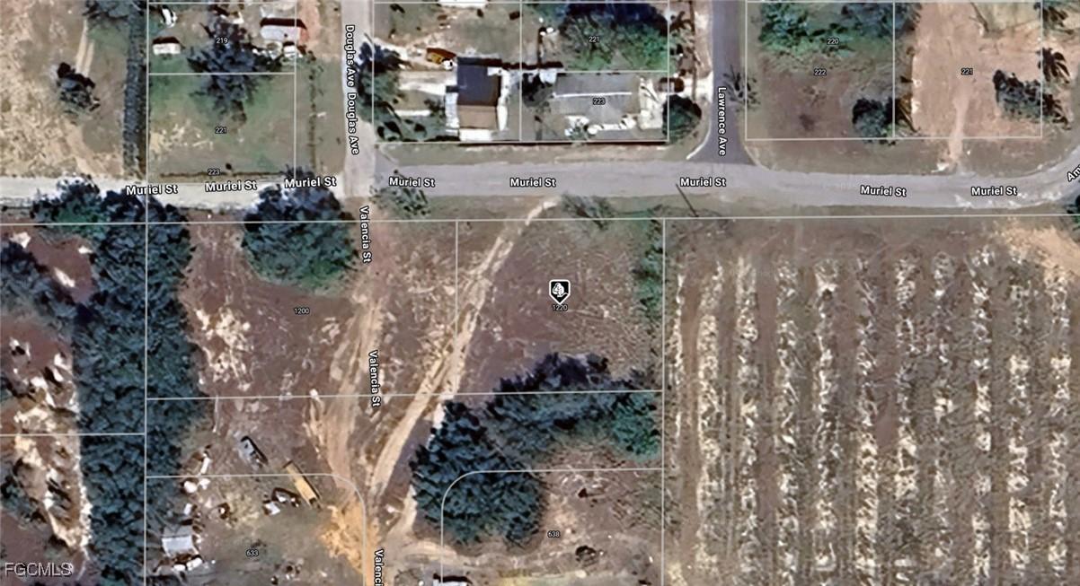 1220 Stringer Ave., Sebring, FL 33870