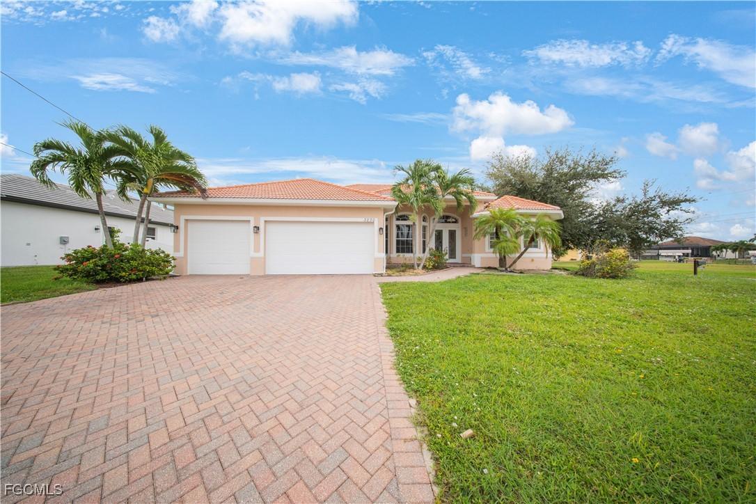 3230 SW 4th Ter., Cape Coral, FL 33991