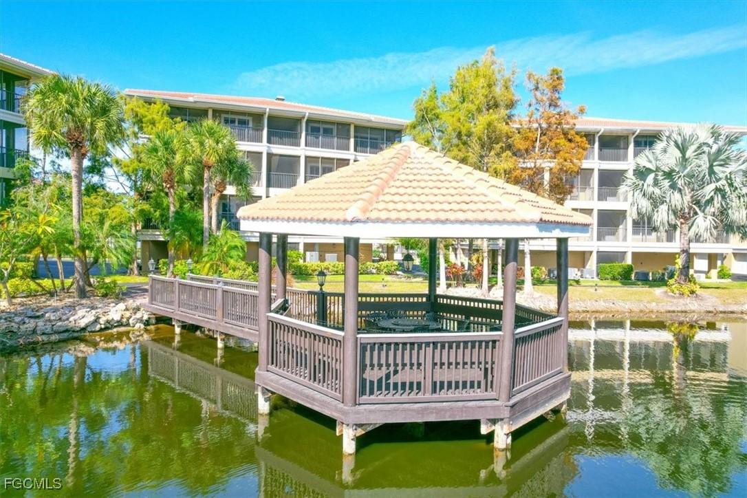 10060 Lake Cove Dr. #202, Fort Myers, FL 33908