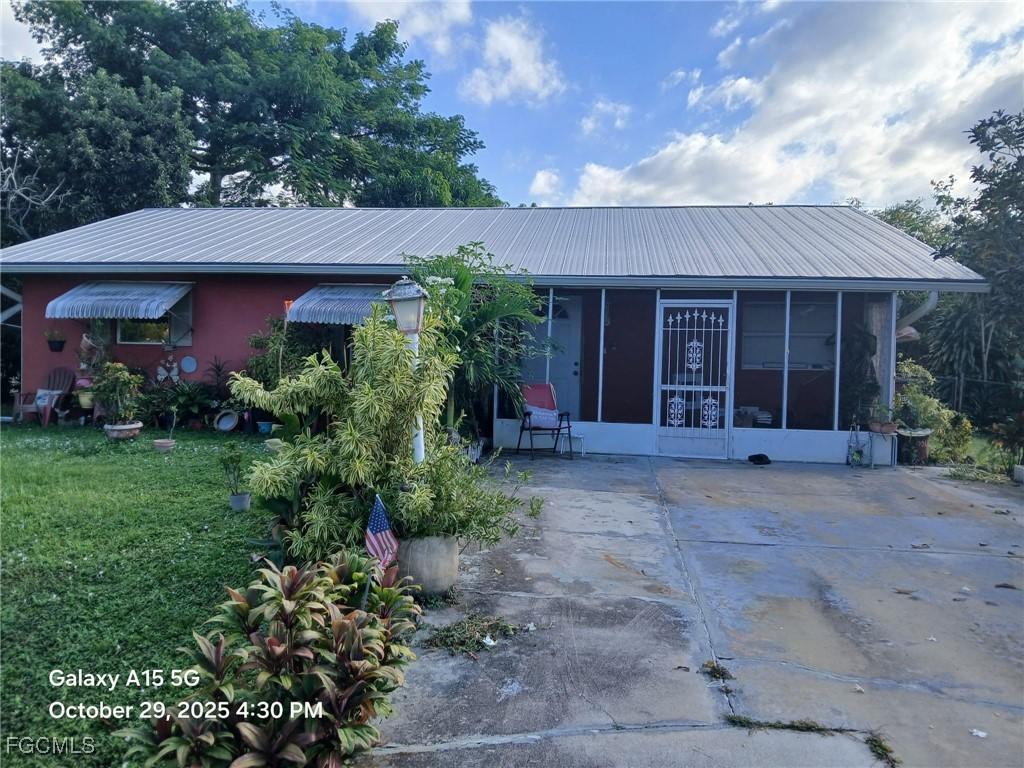 706 Arthur Ave., Lehigh Acres, FL 33936