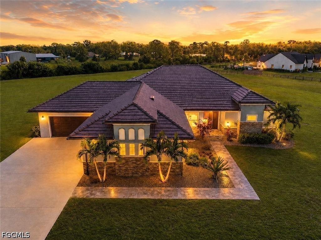 14201 Binghampton Dr., Fort Myers, FL 33905
