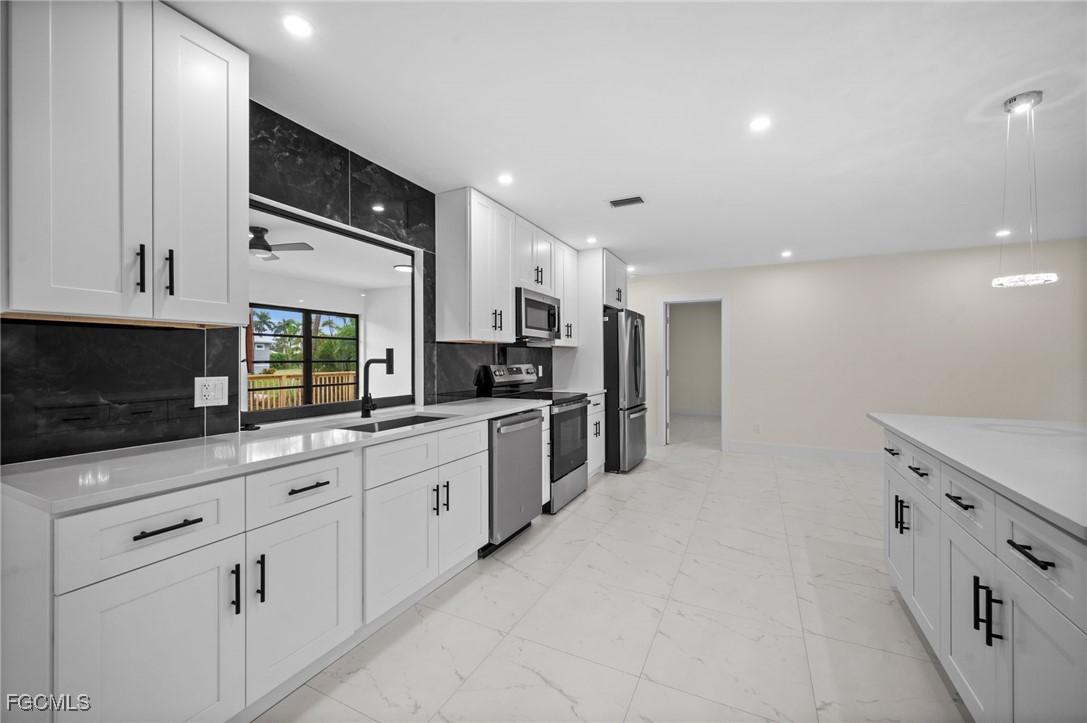 14725 Kimberly Ln., Fort Myers, FL 33908