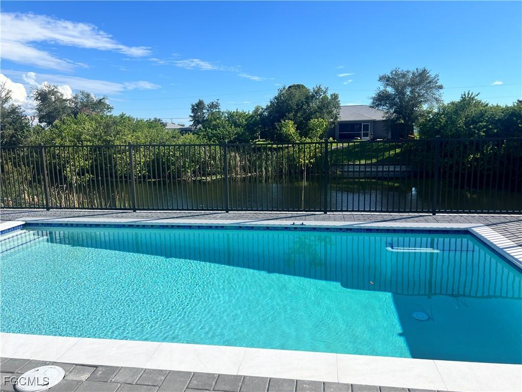 2610 NE 1st Pl., Cape Coral, FL 33909