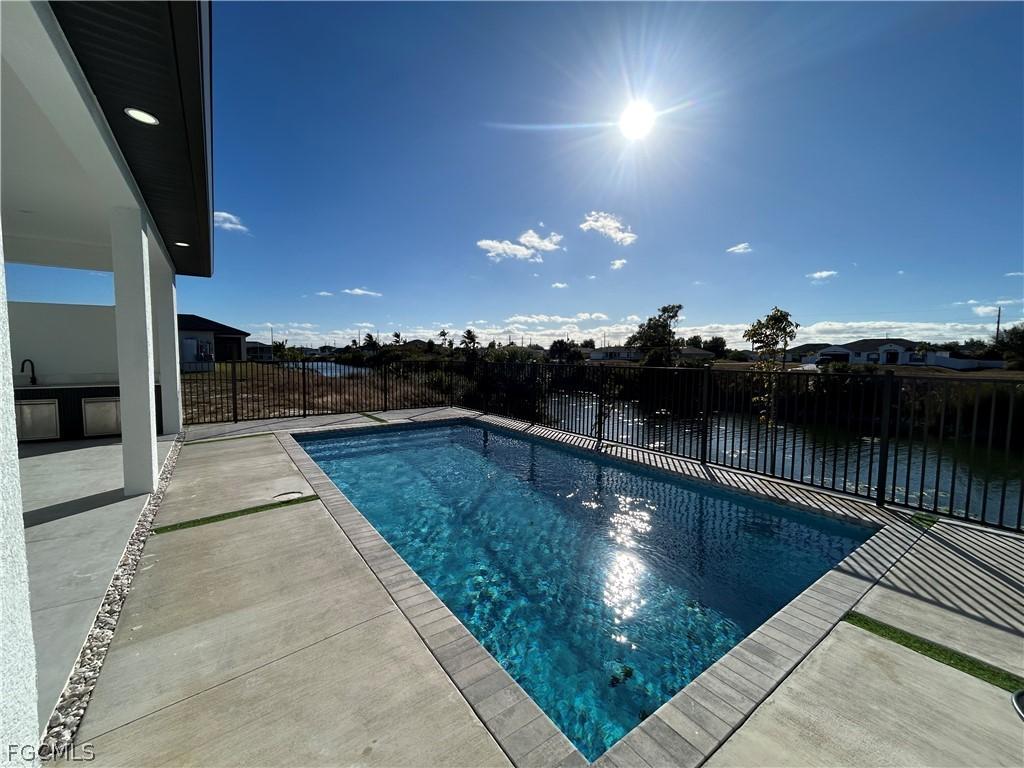 2610 NE 1st Pl., Cape Coral, FL 33909