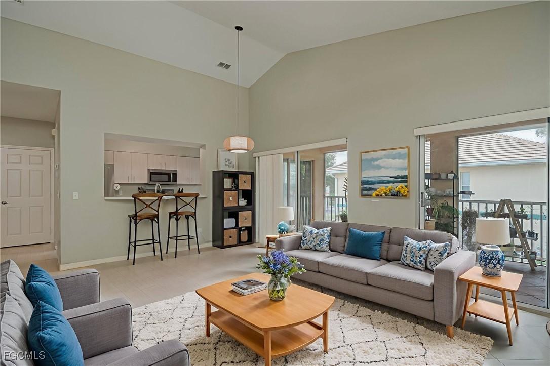 635 Mardel Ct. #204, Naples, FL 34104