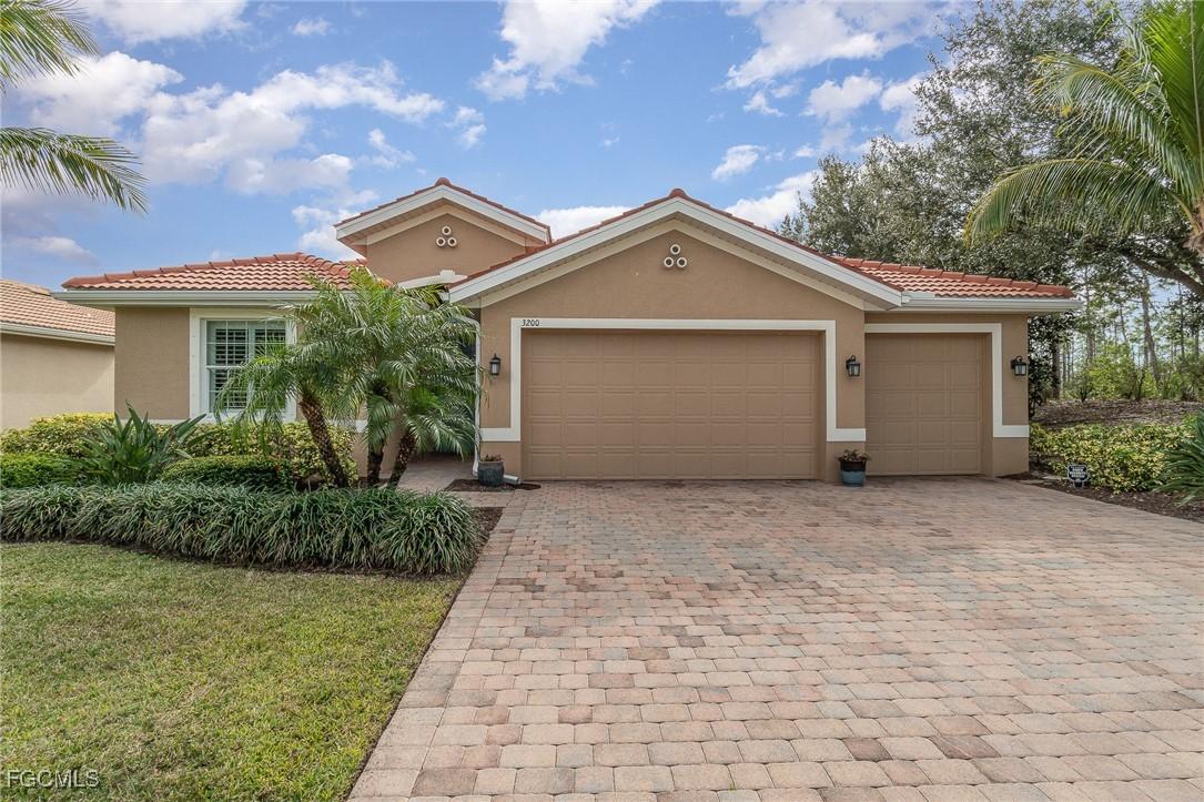 3200 Magnolia Landing Ln., North Fort Myers, FL 33917