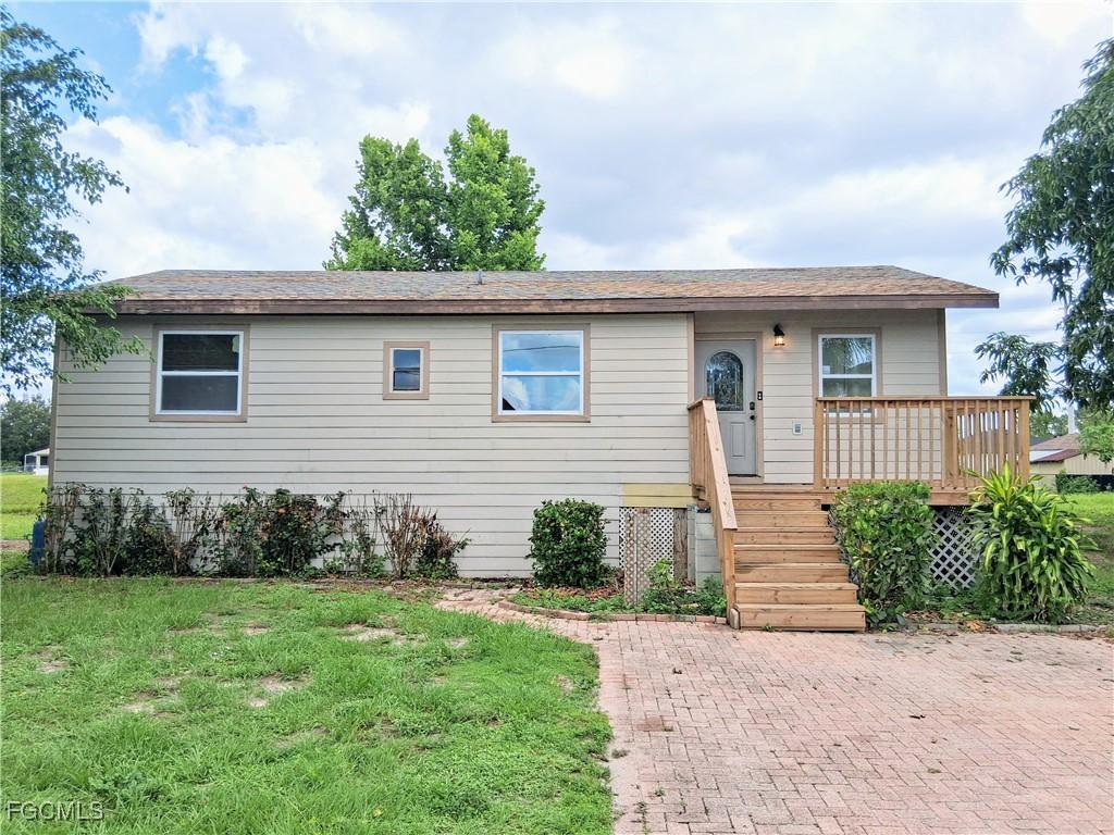 3720 1st St., Lehigh Acres, FL 33976