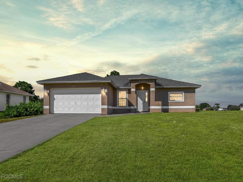 2704 42nd St., Lehigh Acres, FL 33976